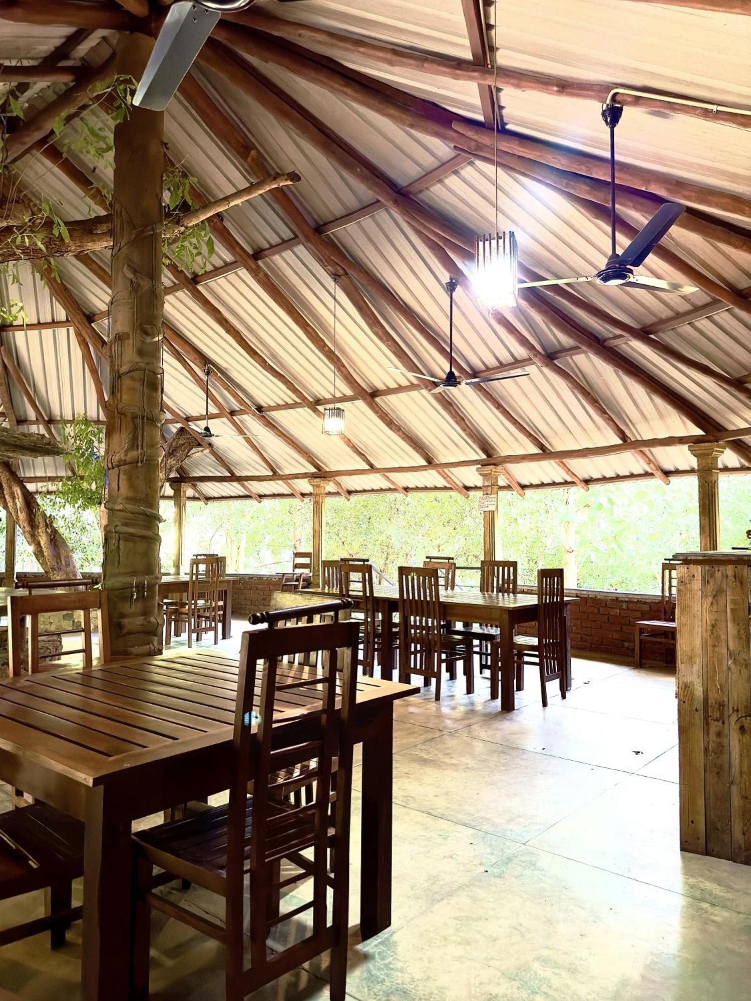 Birds Paradise Inn Udawalawe Bagian luar foto