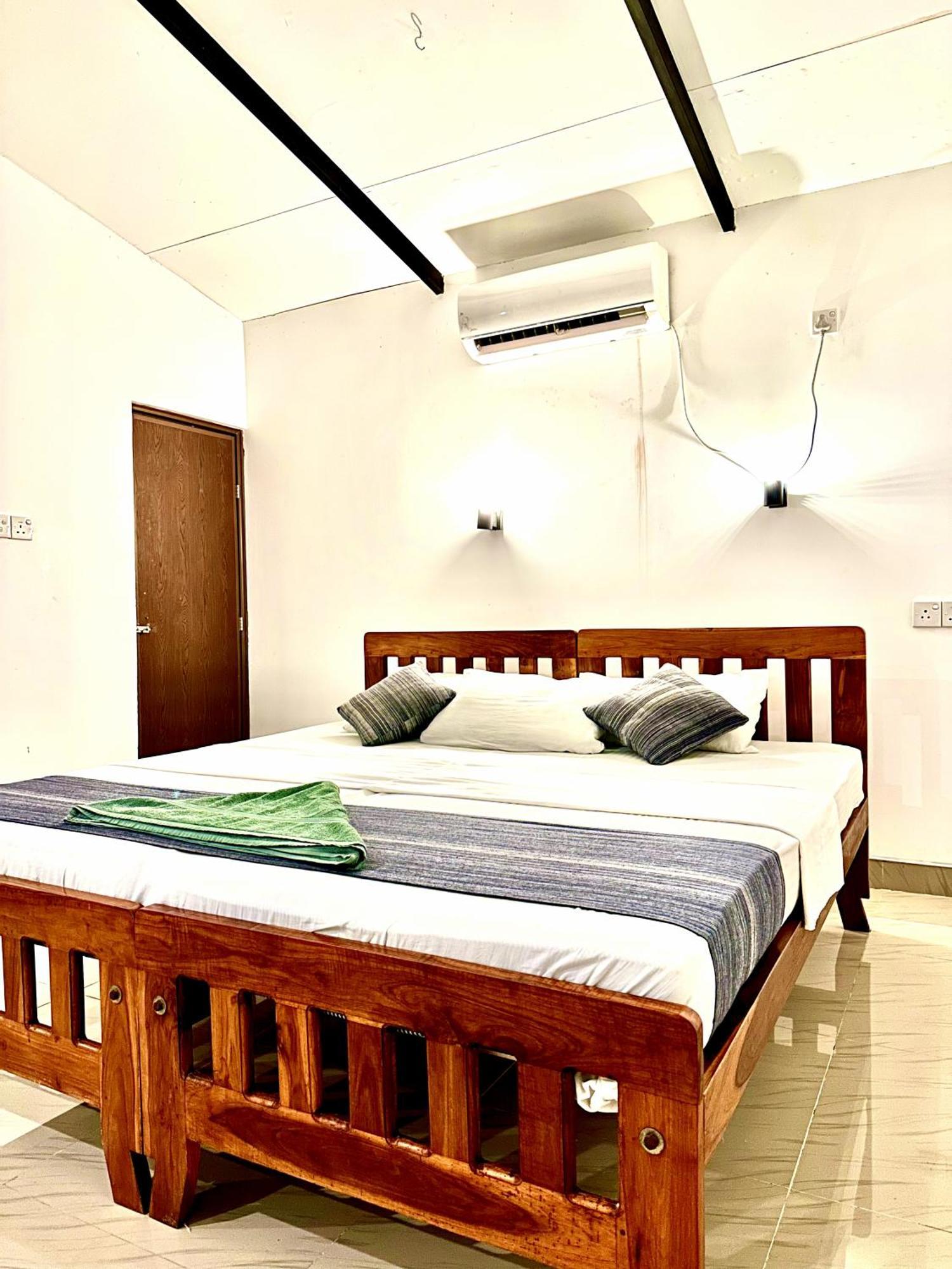 Birds Paradise Inn Udawalawe Bagian luar foto