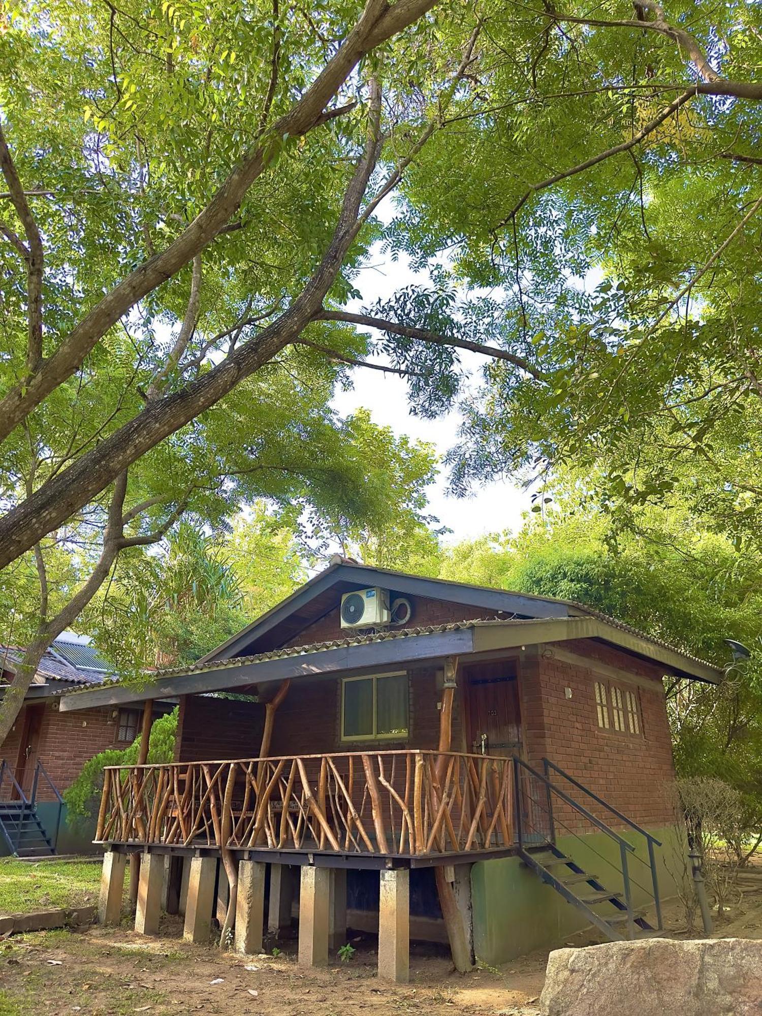 Birds Paradise Inn Udawalawe Bagian luar foto